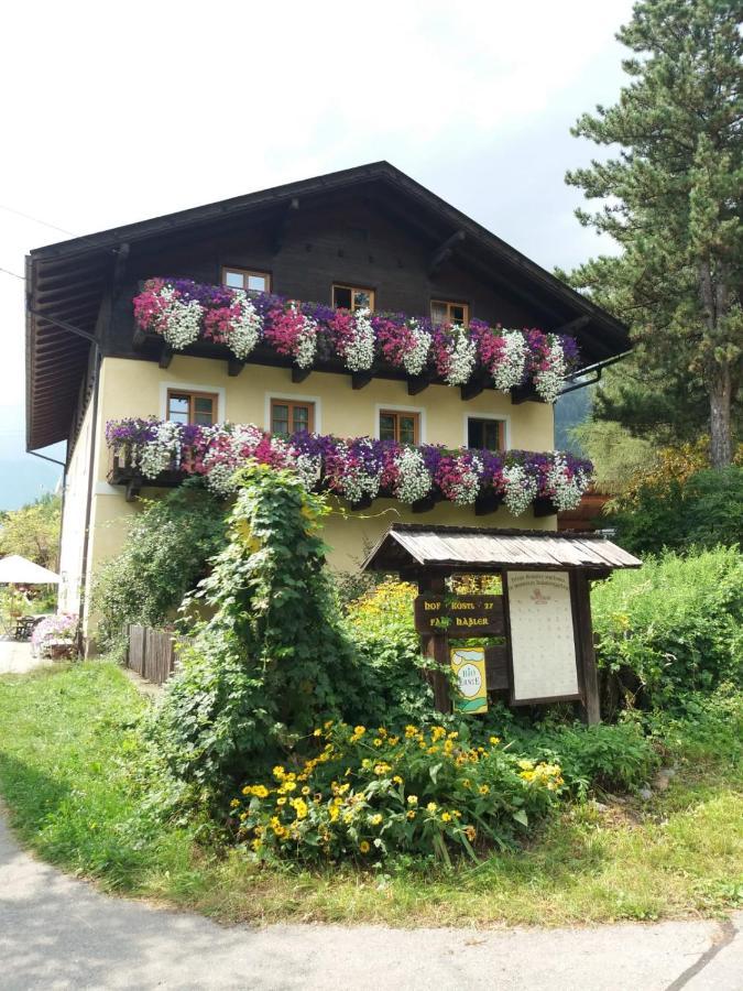 オーバードラウブルク Koestlhof, Familie Hassler Bed & Breakfast エクステリア 写真