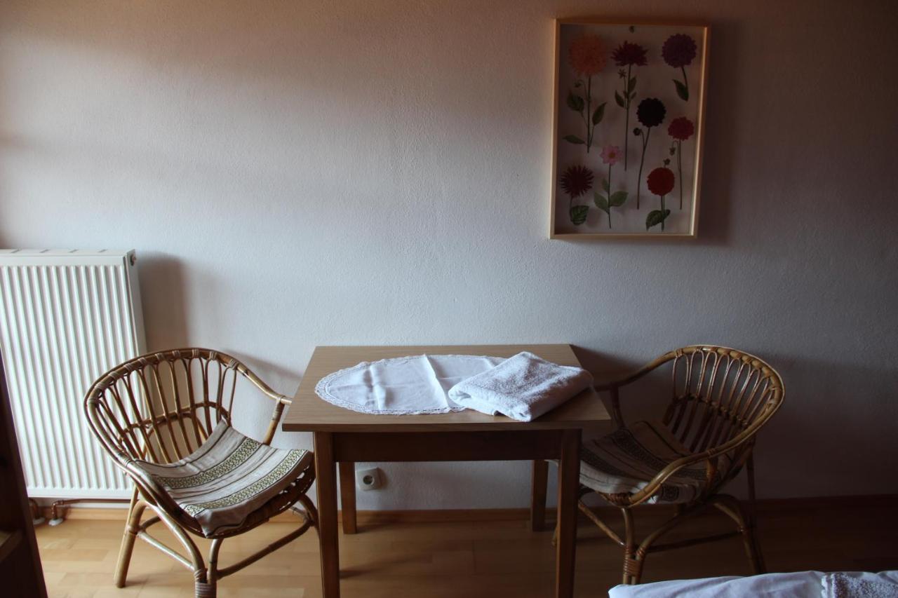 オーバードラウブルク Koestlhof, Familie Hassler Bed & Breakfast エクステリア 写真