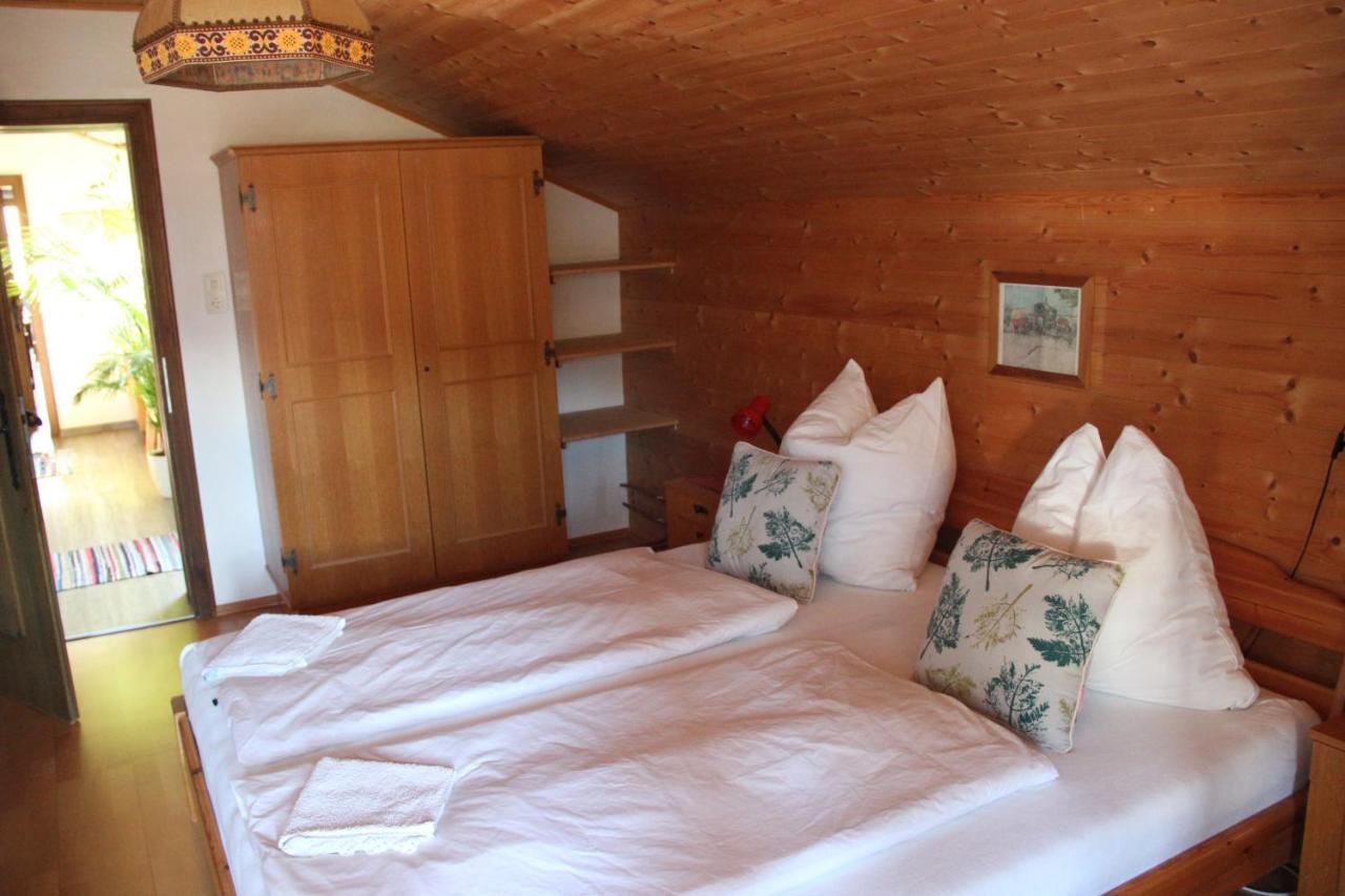 オーバードラウブルク Koestlhof, Familie Hassler Bed & Breakfast エクステリア 写真