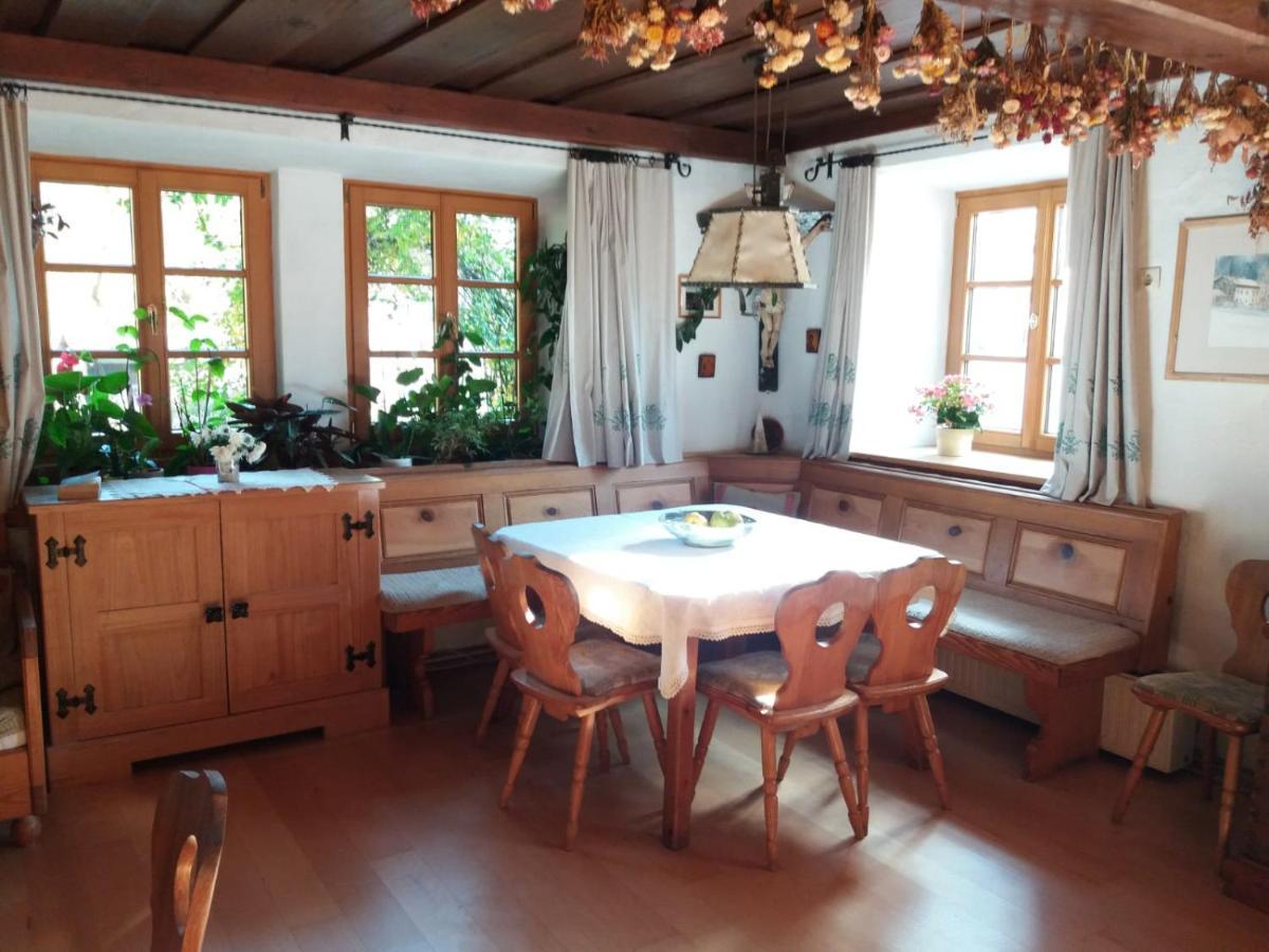 オーバードラウブルク Koestlhof, Familie Hassler Bed & Breakfast エクステリア 写真
