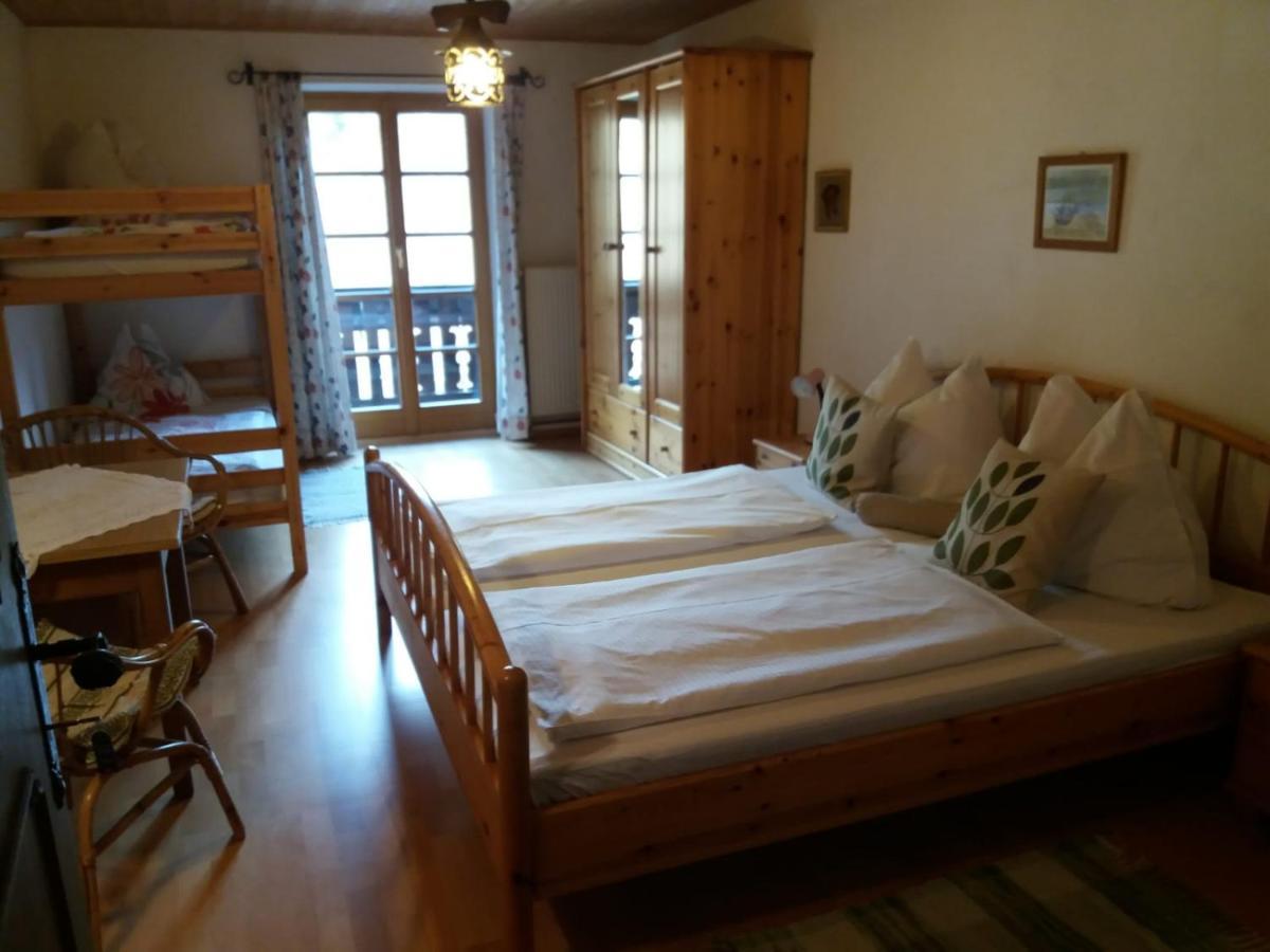 オーバードラウブルク Koestlhof, Familie Hassler Bed & Breakfast エクステリア 写真