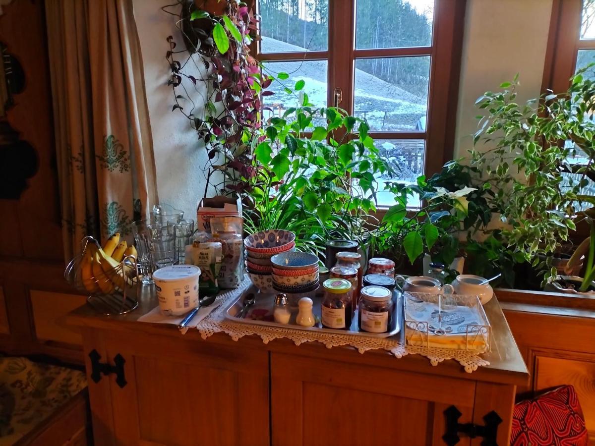 オーバードラウブルク Koestlhof, Familie Hassler Bed & Breakfast エクステリア 写真